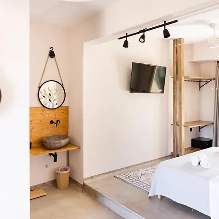 Pefkon * أفيتوس