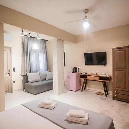 Pefkon Otel Afytos